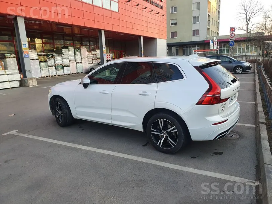 Volvo Xc60 2018 photo 3