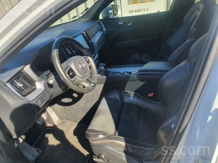 Volvo Xc60 2018 photo 5