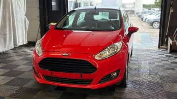 Ford Fiesta 2016 photo 2