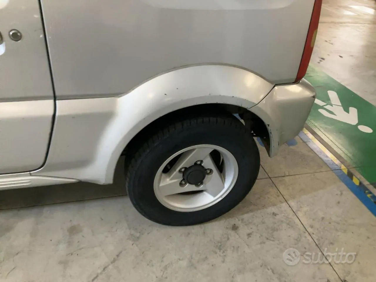 Suzuki Jimny 2005 photo 5
