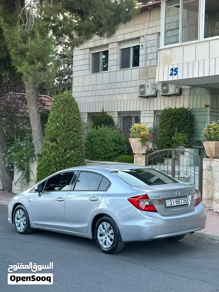 Honda Civic 2012 photo 4