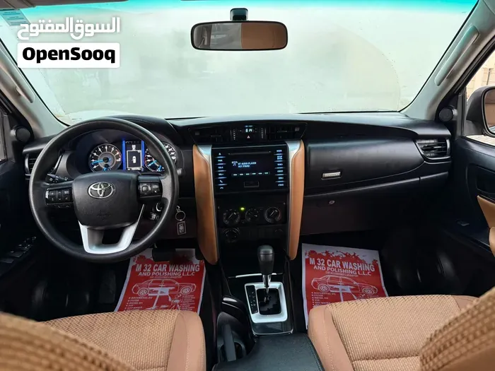Toyota Fortuner 2018 photo 4