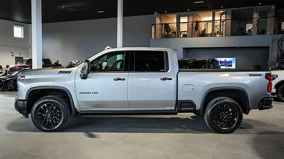 Chevrolet Silverado 2500 2026 photo 4
