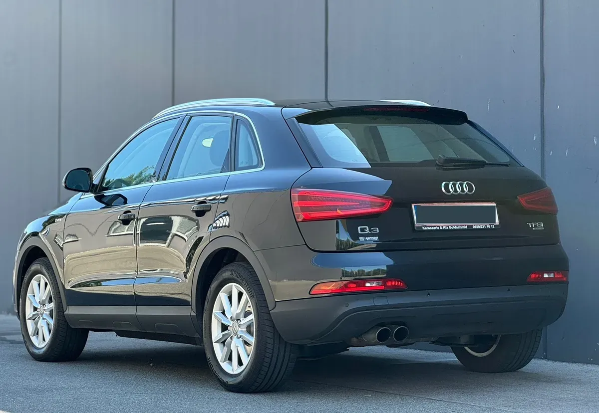 Audi Q3 2012 photo 3