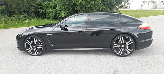 Porsche Panamera 4S