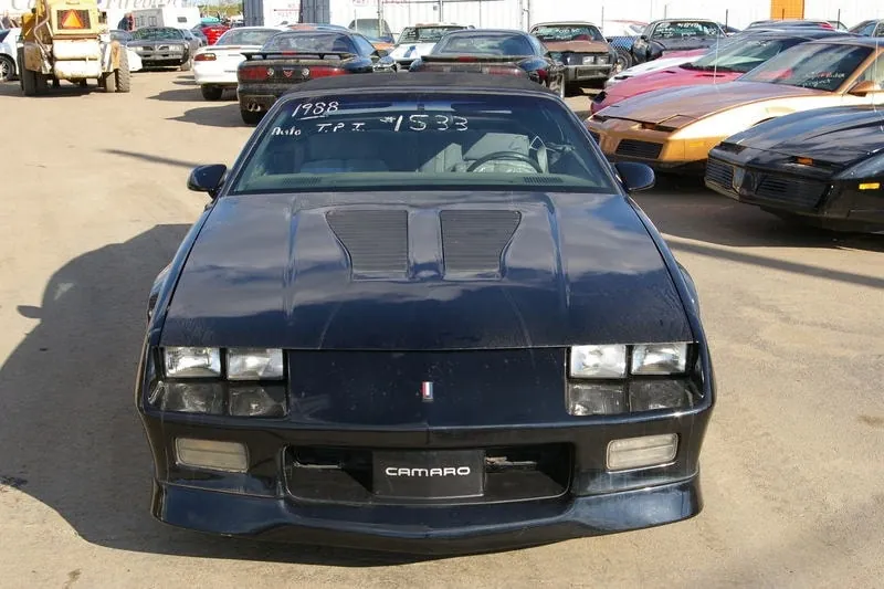 Chevrolet Camaro 1988 photo 2