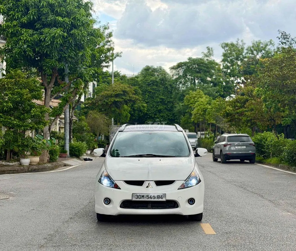 Mitsubishi Grandis