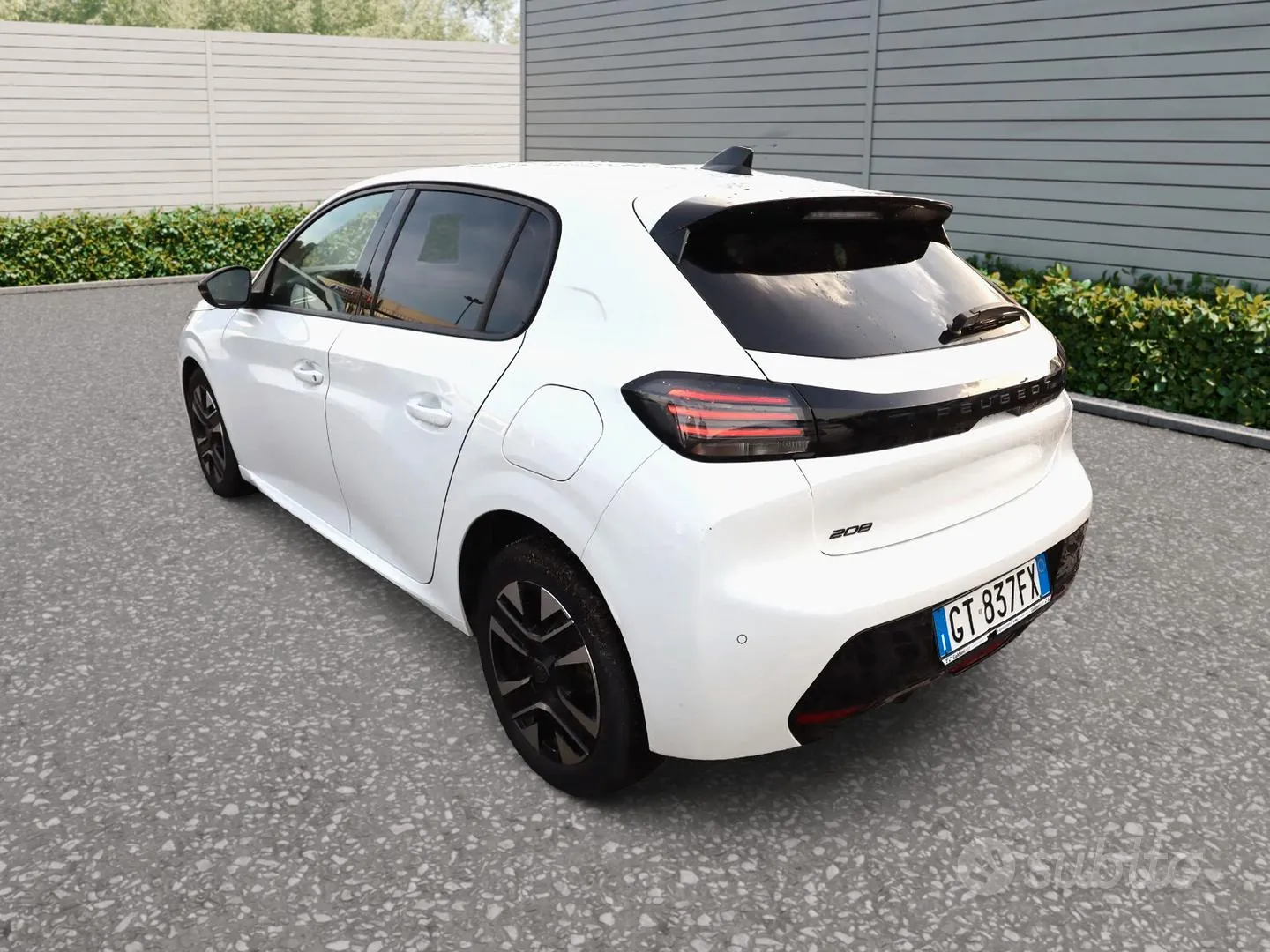Peugeot 208 2024 photo 4