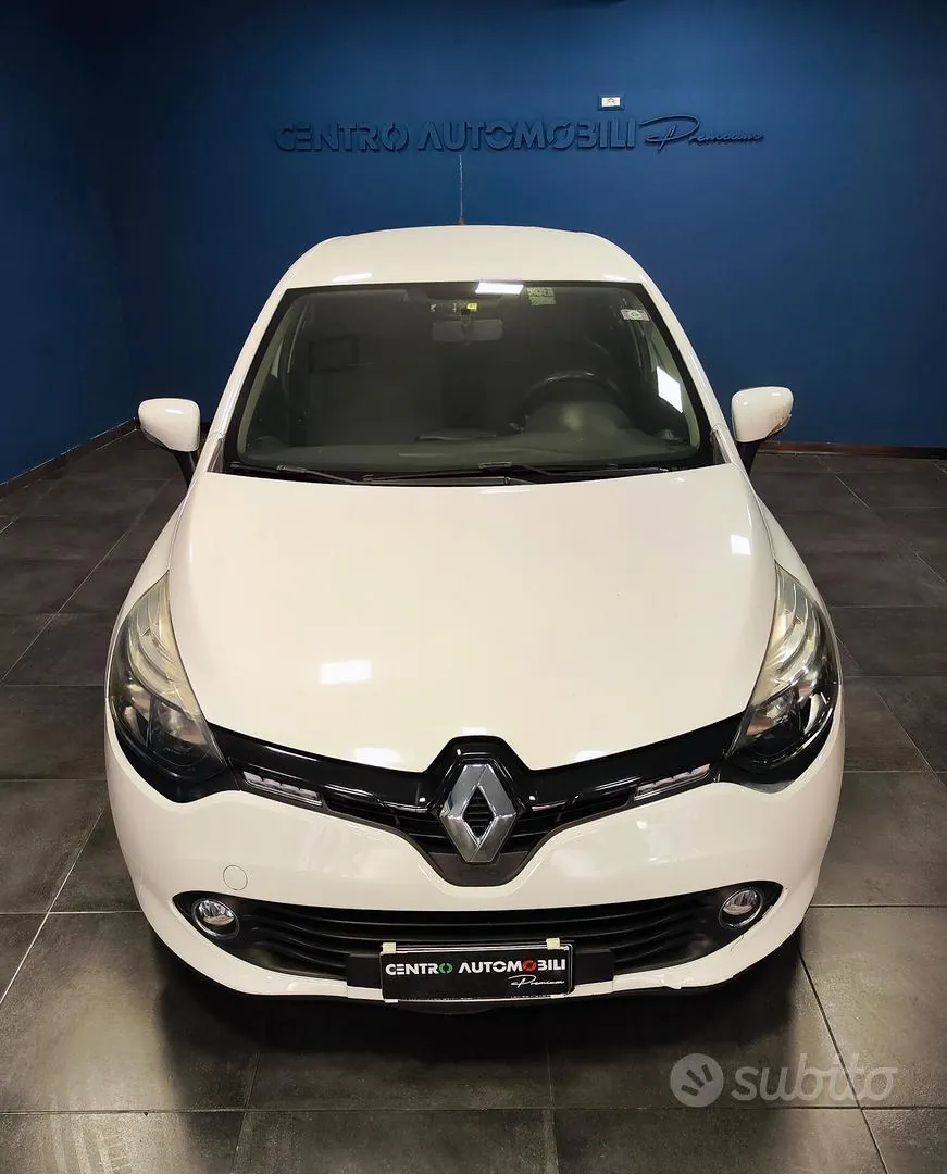 Renault Clio 2015 photo 2