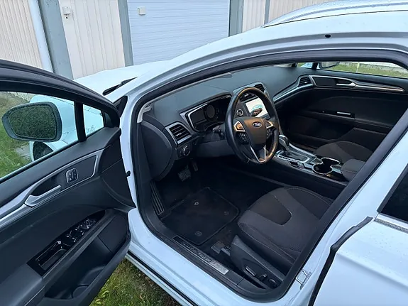 Ford Mondeo 2016 photo 2