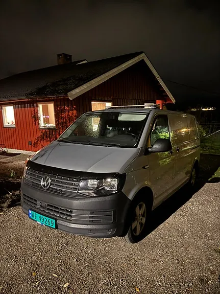 Volkswagen Transporter 2017 photo 2