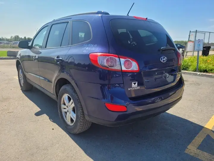 Hyundai Santa Fe 2010 photo 3