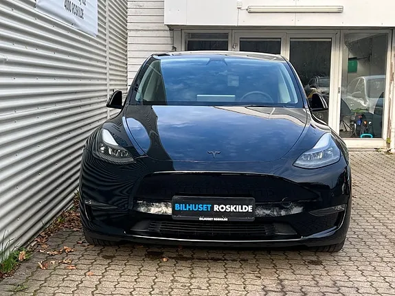 Tesla Model Y 2024 photo 3