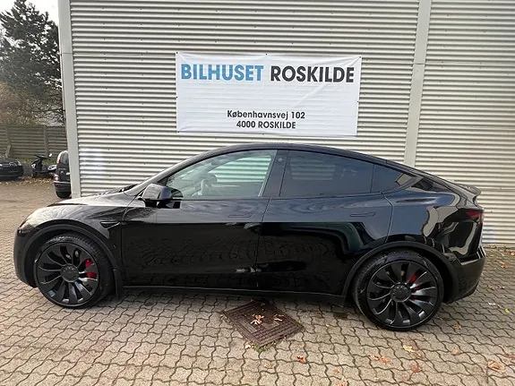 Tesla Model Y 2024 photo 4