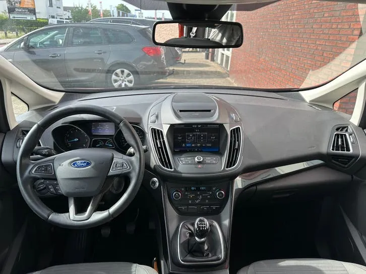 Ford C-Max 2016 photo 3