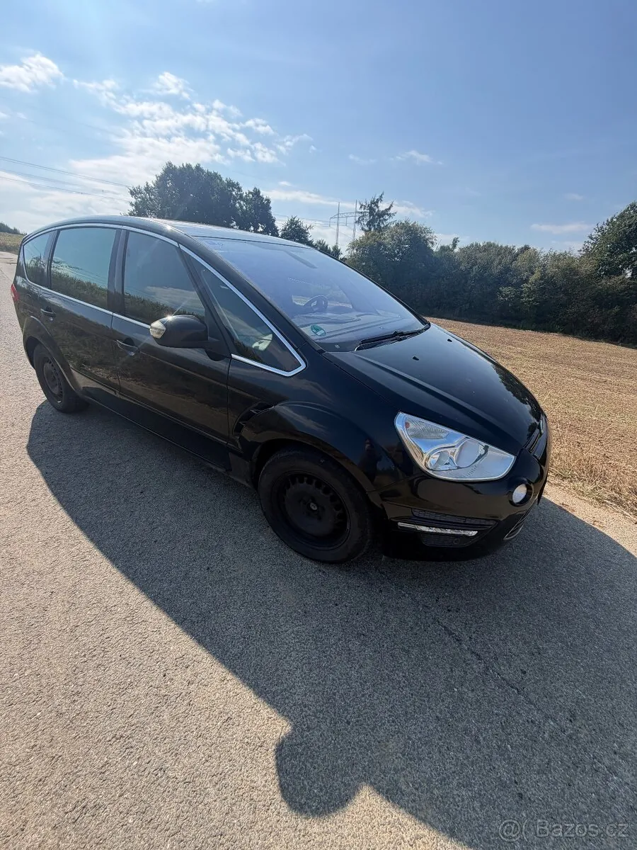 Ford S-Max 2010 photo 4