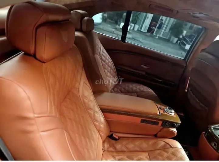 BMW 7 Series 2005 photo 4