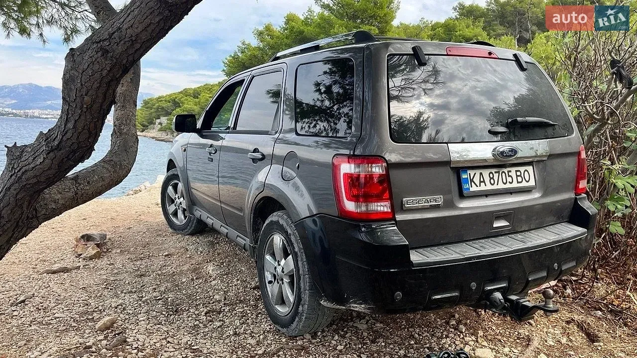 Ford Escape 2012 photo 4