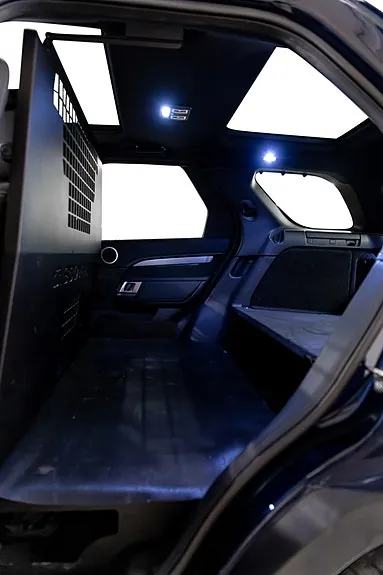 Land Rover Discovery 2022 photo 5