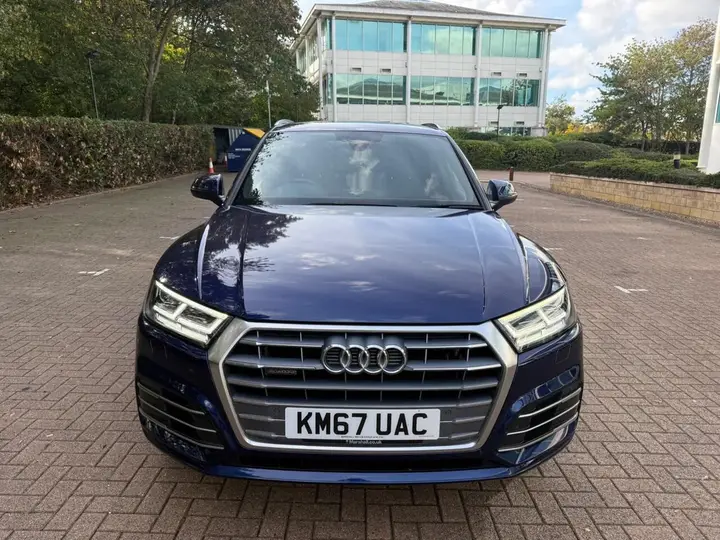 Audi Q5 2017 photo 2