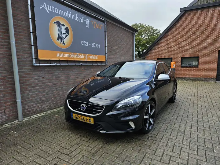 Volvo V40