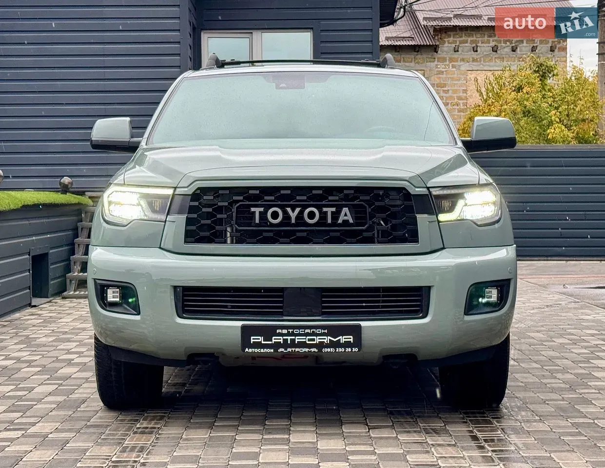 Toyota Sequoia 2021 photo 2