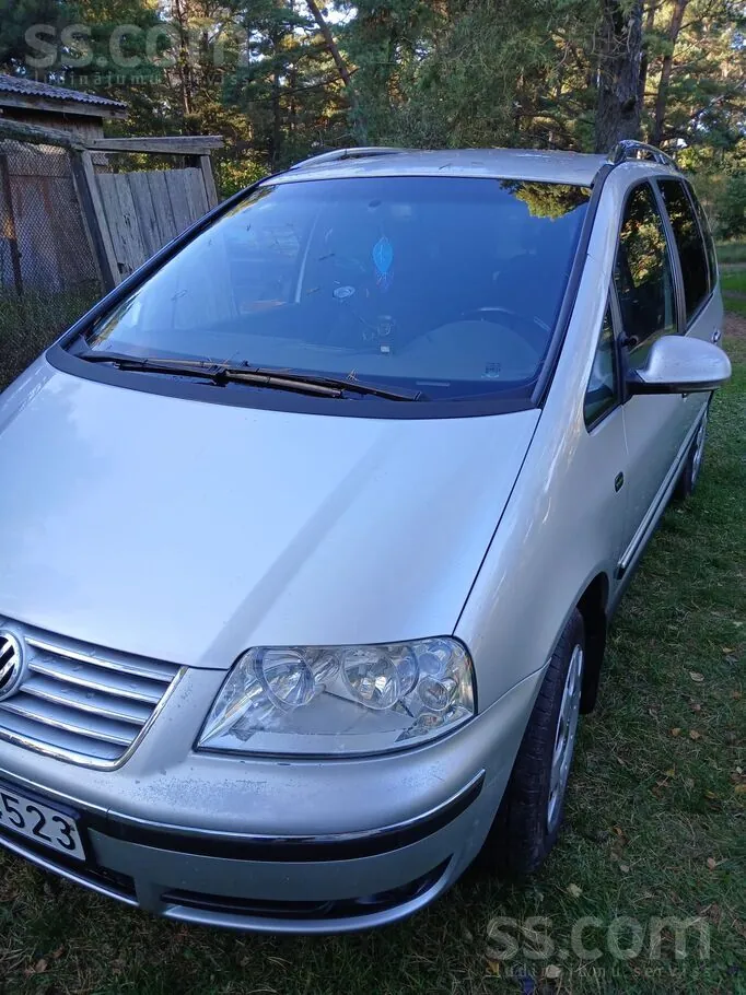 Volkswagen Sharan 2007 photo 2
