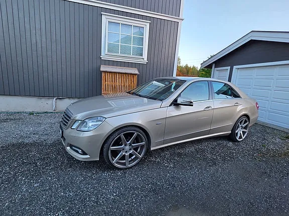 Mercedes-Benz E220 D 2009 photo 2