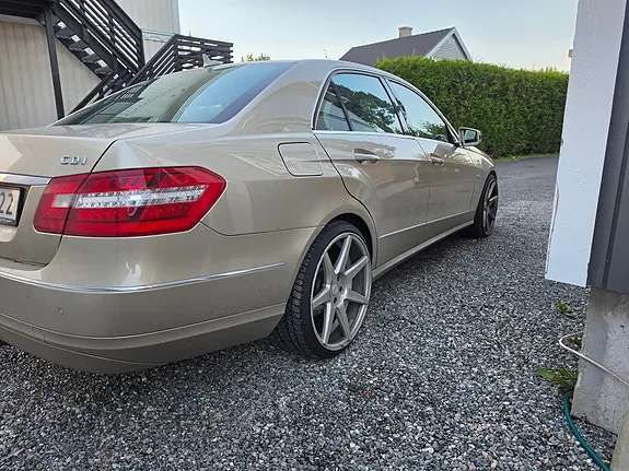 Mercedes-Benz E220 D 2009 photo 5