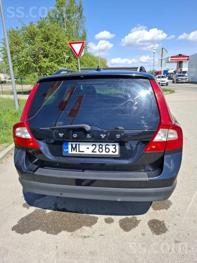 Volvo V70 2009 photo 3