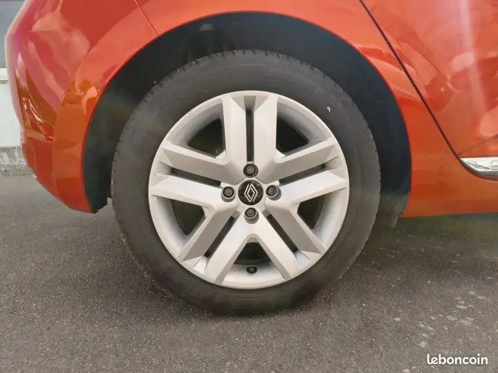 Renault Clio 2020 photo 3