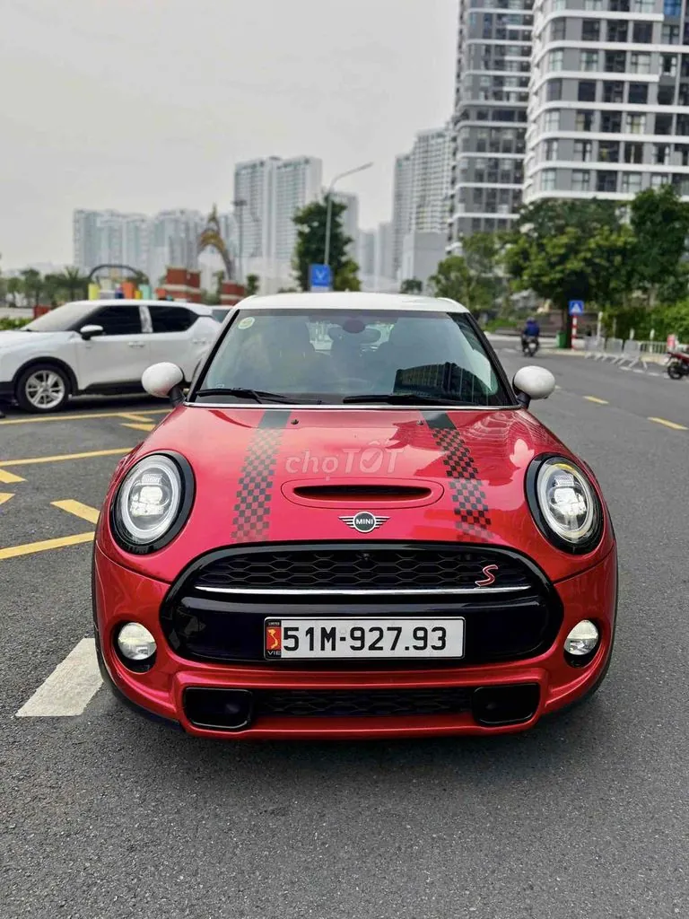 Mini Cooper S 2018 photo 2