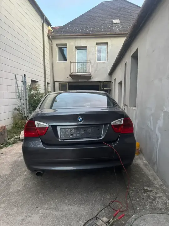BMW 3 Series 2006 photo 2