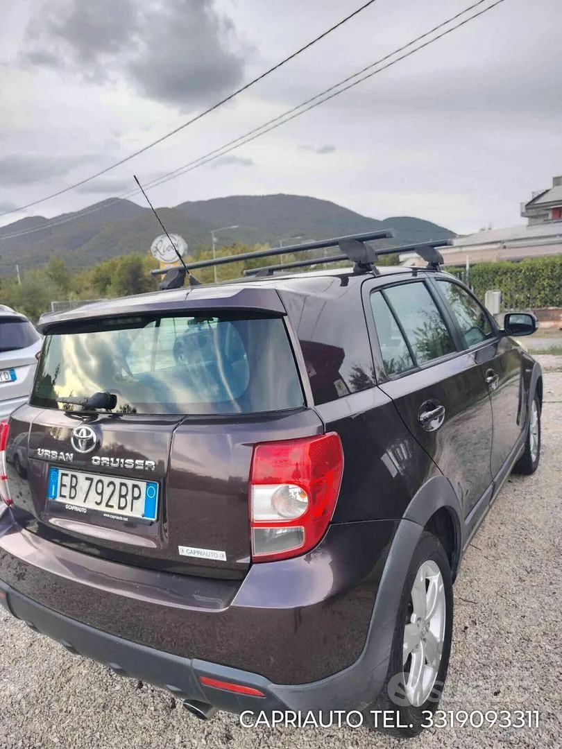 Toyota Urban Cruiser 2010 photo 2