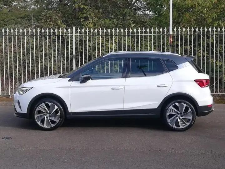 Seat Arona 2021 photo 4