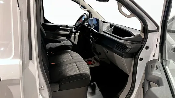 Ford Custom 2026 photo 3