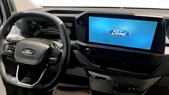 Ford Custom 2026 photo 4
