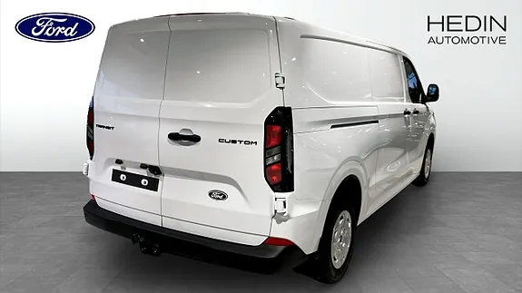 Ford Custom 2026 photo 2
