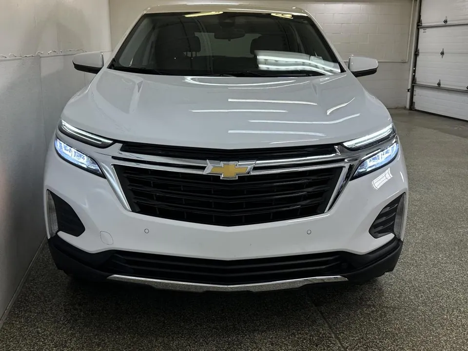 Chevrolet Equinox 2023 photo 2