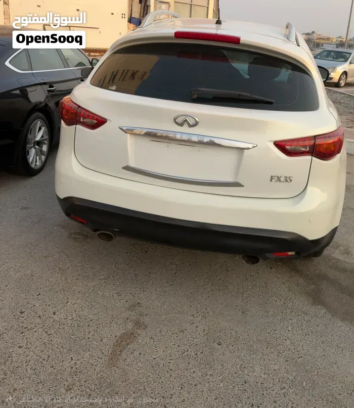 Infiniti Fx35 2011 photo 2