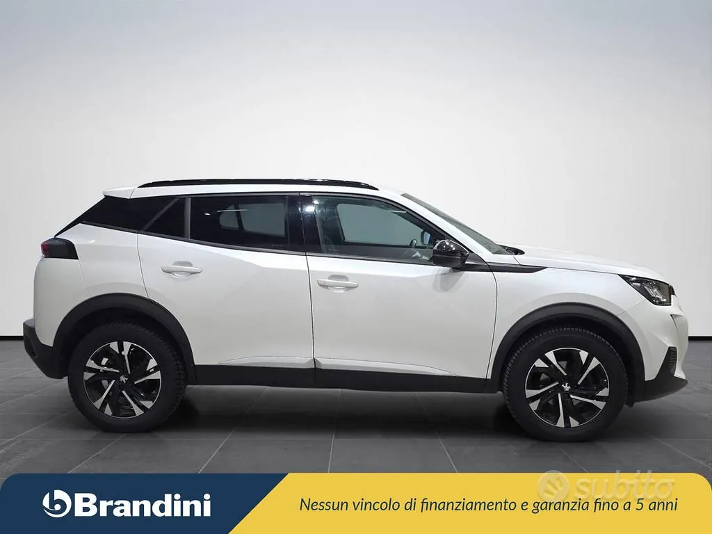 Peugeot 2008 2023 photo 5