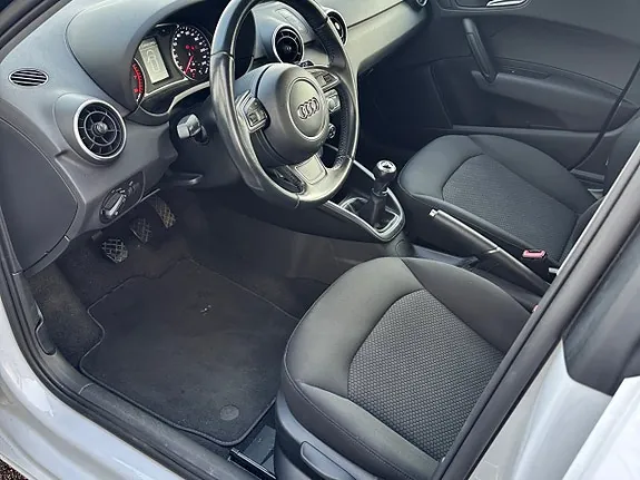 Audi A1 2014 photo 5