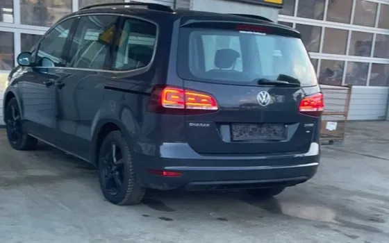Volkswagen Sharan 2016 photo 2