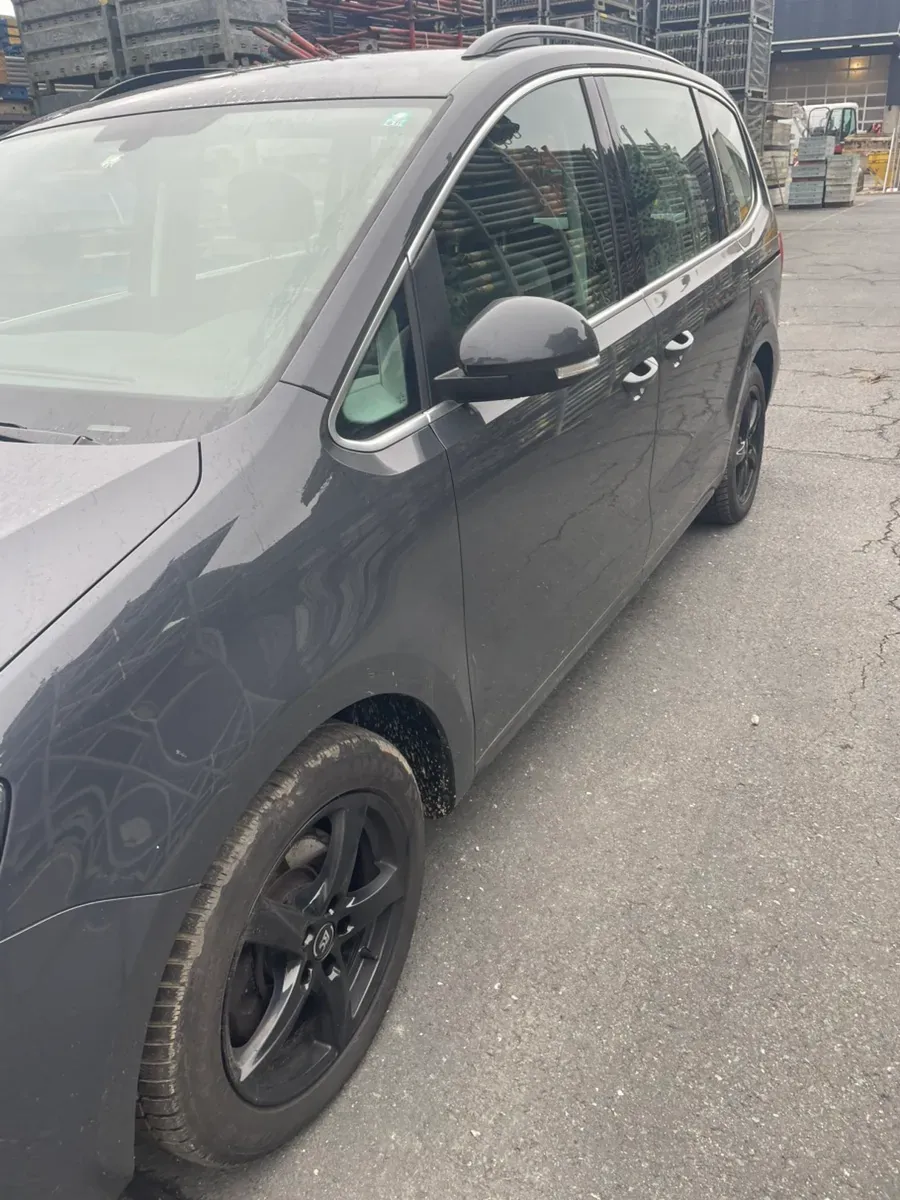Volkswagen Sharan 2016 photo 3