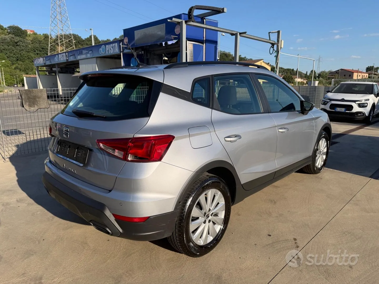 Seat Arona 2023 photo 3