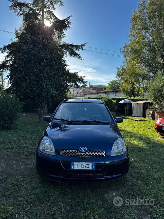 Toyota Yaris 2001 photo 3
