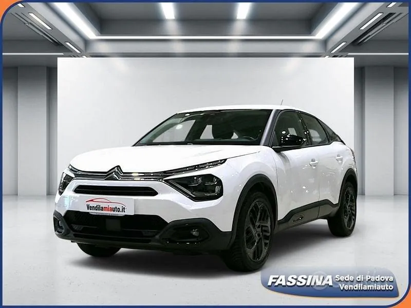 Citroen C4 2022 photo 2