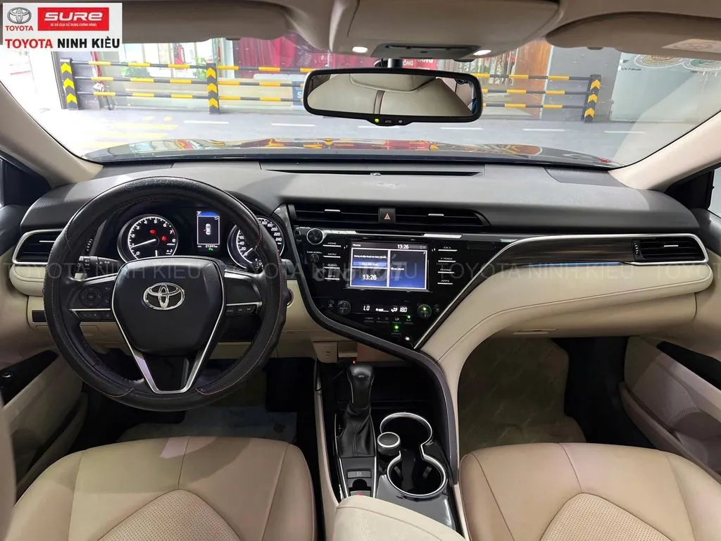 Toyota Camry 2020 photo 4