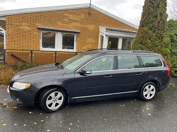 Volvo V70 2010 photo 3