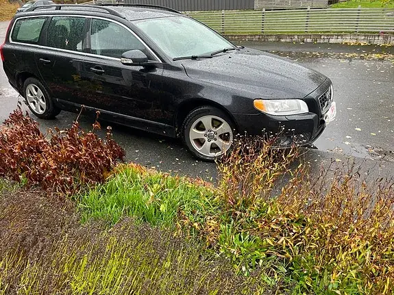 Volvo V70 2010 photo 5